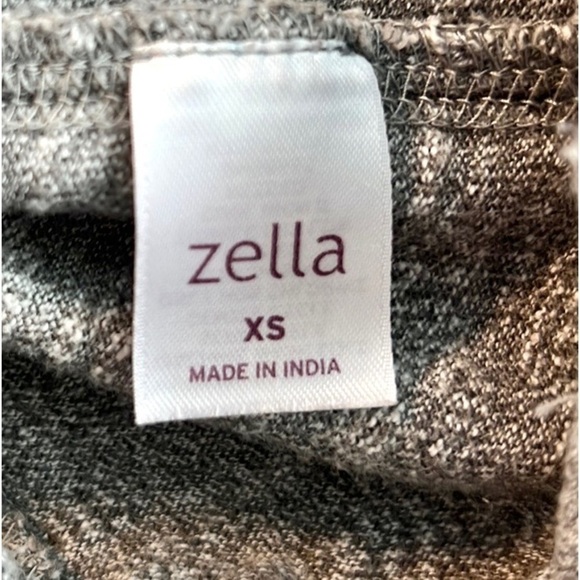 ⭐️Zella,Flattering All Shirred Up Hoodie,Lightweight & So Soft,Hooded, Size XS - Picture 5 of 13